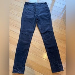 JAG soft corduroy high rise skinny jeans  size 4-charcoal gray